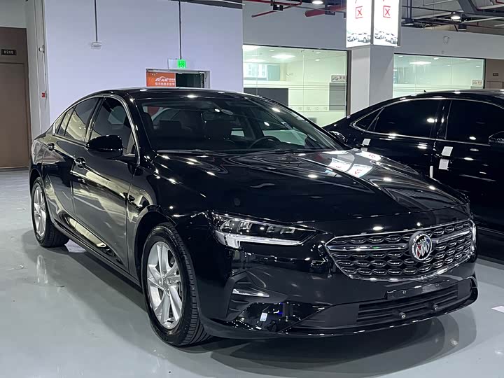 Фото 3 - Buick Regal