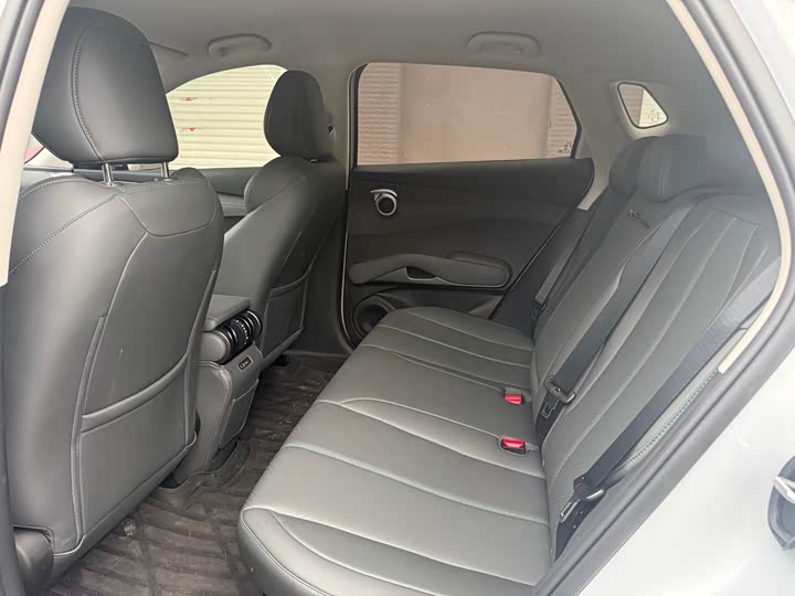 Фото 6 - BYD Yuan Plus