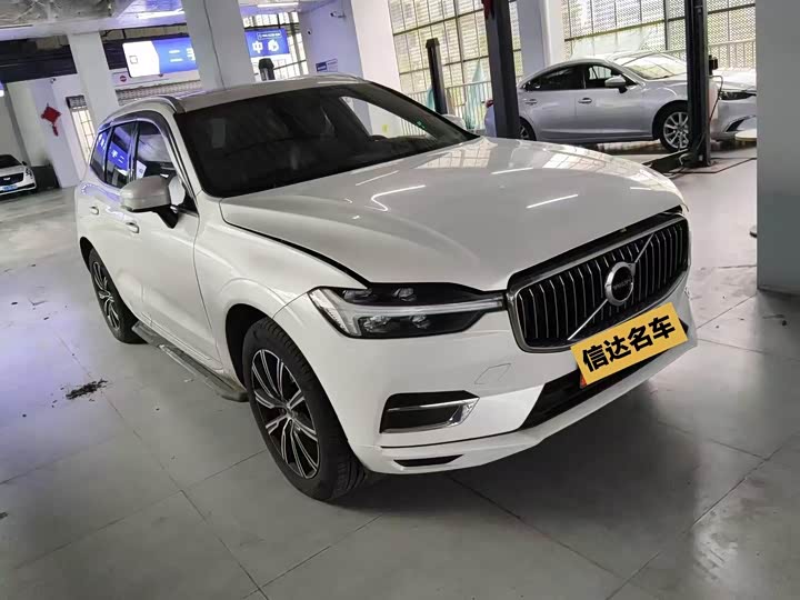 Фото 3 - Volvo XC60