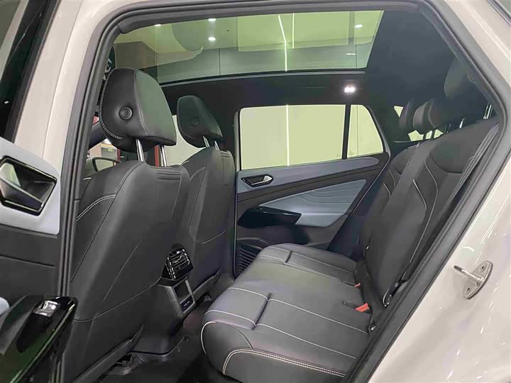 Фото 8 - Volkswagen ID.4 X