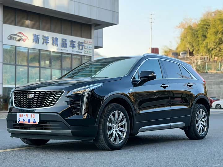 Фото 1 - Cadillac XT4