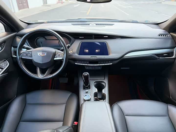 Фото 5 - Cadillac XT4