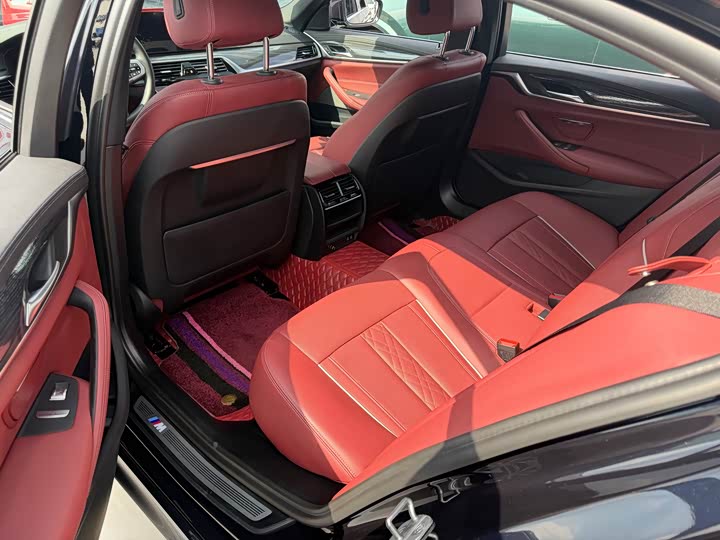 Фото 6 - BMW 5 Series