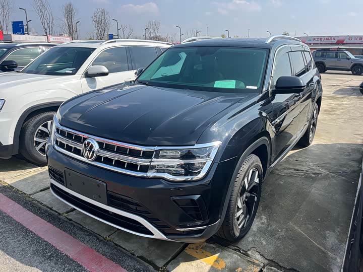 Photo 1 - Volkswagen Teramont X