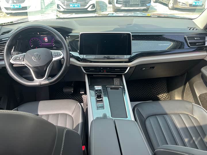 Photo 7 - Volkswagen Teramont X