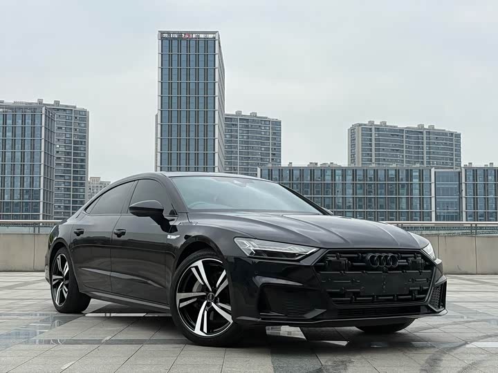 Фото 3 - Audi A7L