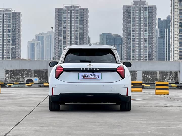 Фото 4 - Mini Cooper