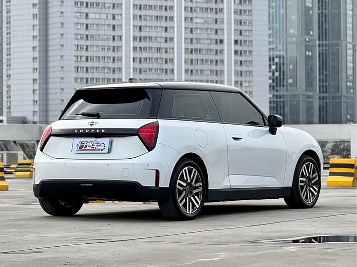 Фото 5 - Mini Cooper