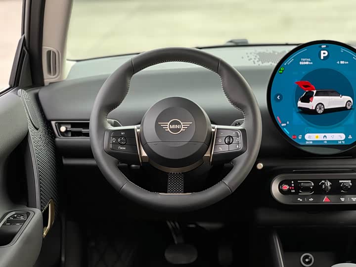 Фото 9 - Mini Cooper