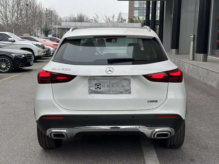 Photo 5 - Mercedes-Benz GLA-Class