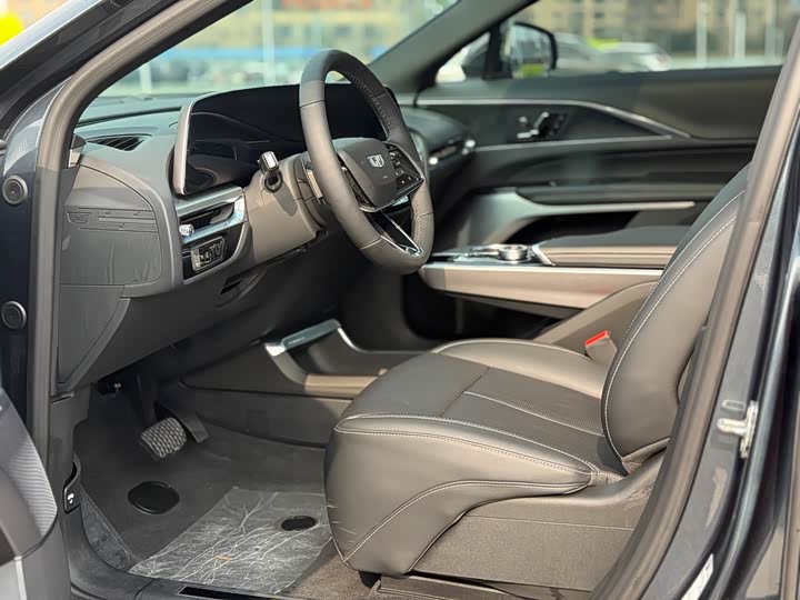 Фото 5 - Cadillac Lyriq