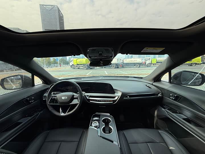 Фото 6 - Cadillac Lyriq