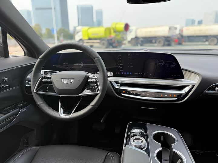 Фото 7 - Cadillac Lyriq