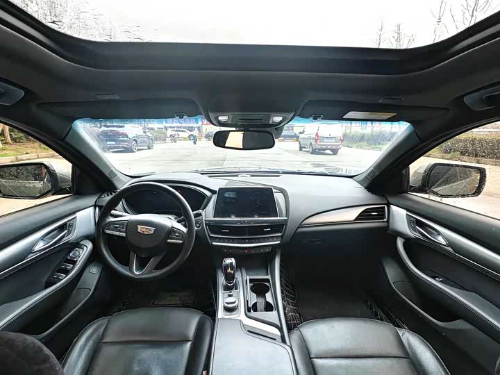 Фото 6 - Cadillac CT5