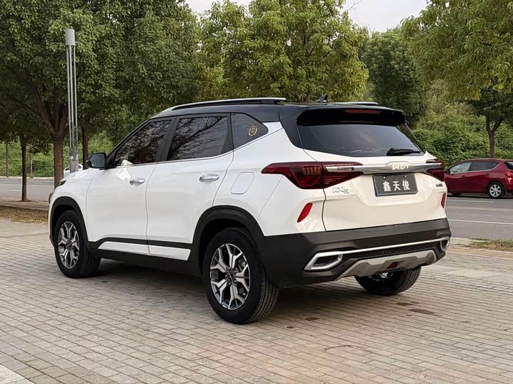 Фото 6 - Kia KX3