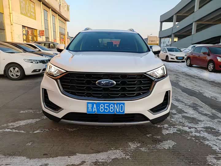 Фото 2 - Ford Edge