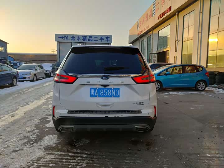 Фото 4 - Ford Edge