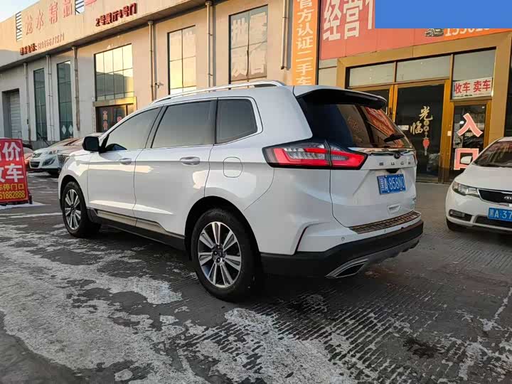 Фото 5 - Ford Edge