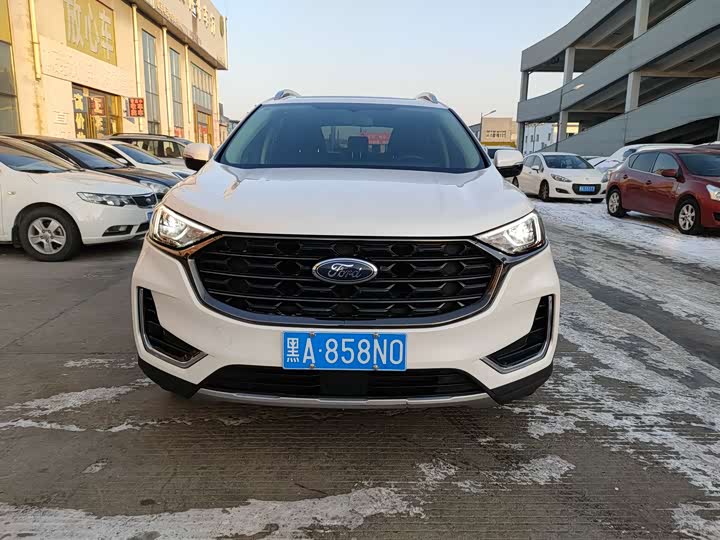 Фото 7 - Ford Edge