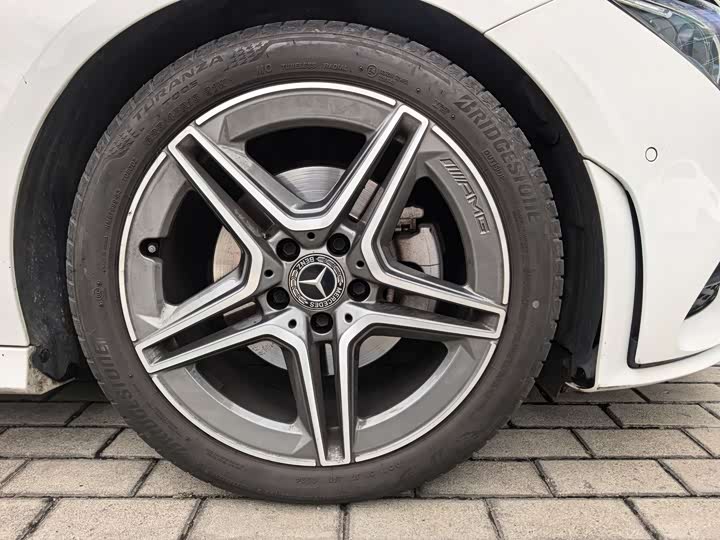 Photo 7 - Mercedes-Benz CLA-Class