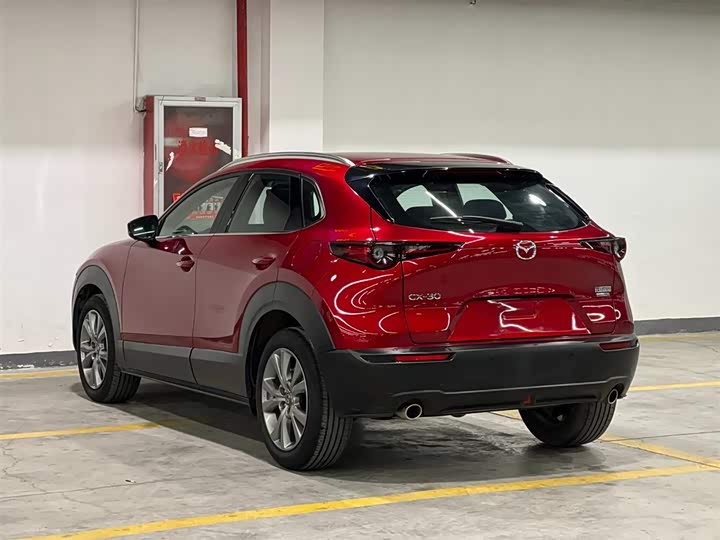 Photo 4 - Mazda CX-30