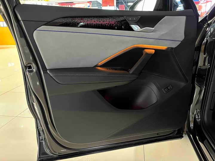 Photo 5 - Volkswagen Tayron