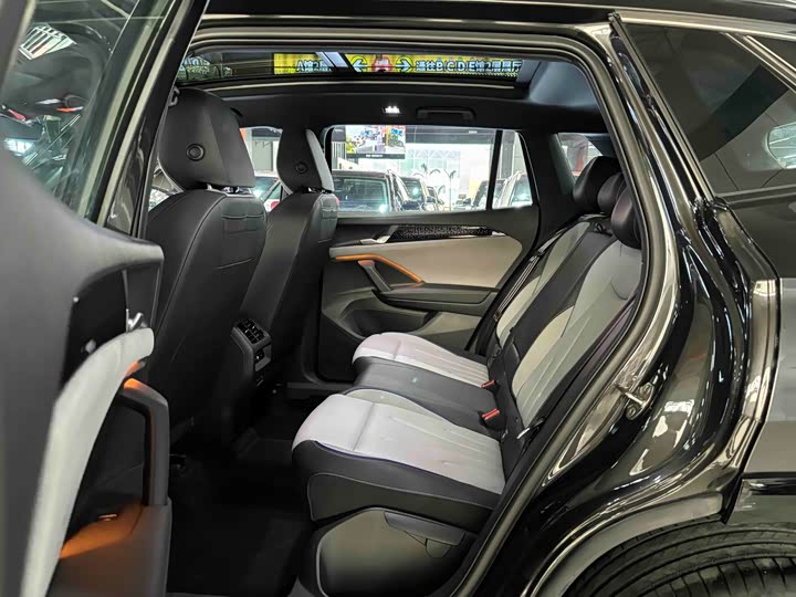 Photo 7 - Volkswagen Tayron