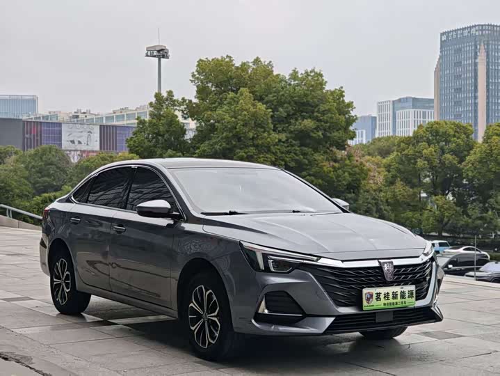 Фото 8 - Roewe i6 Max EV