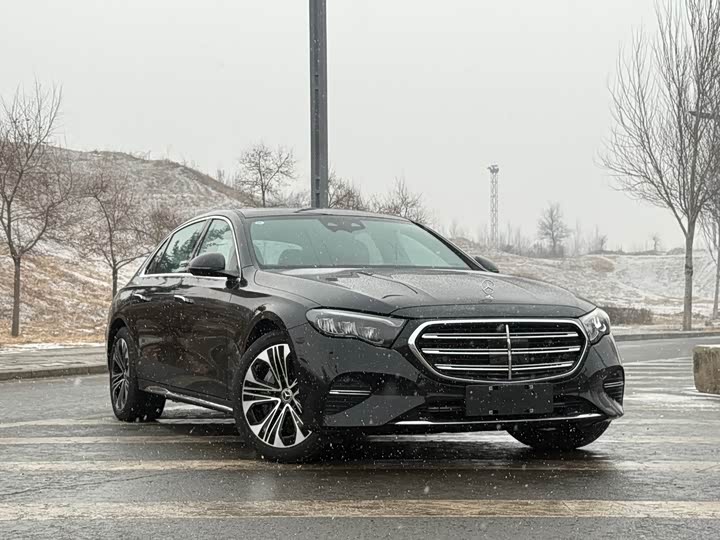 Фото 3 - Mercedes-Benz E-Class Hybrid