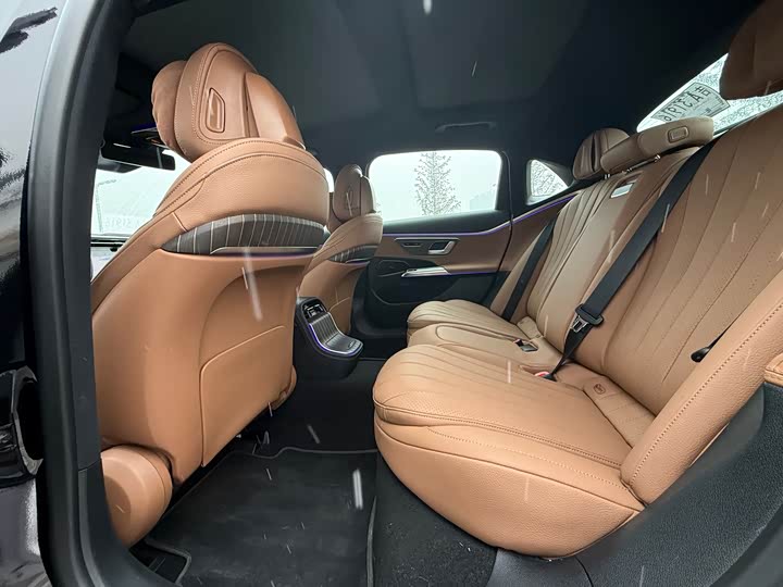 Фото 6 - Mercedes-Benz E-Class Hybrid