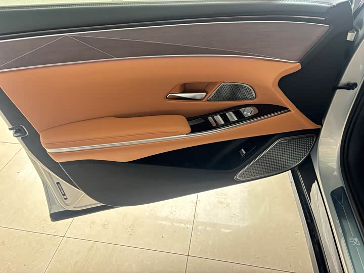 Фото 5 - BYD Han L