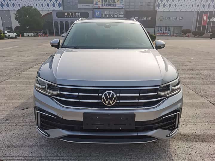 Фото 8 - Volkswagen Tiguan L Hybrid