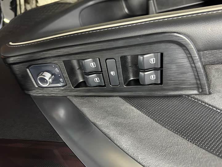 Фото 8 - Haval H6