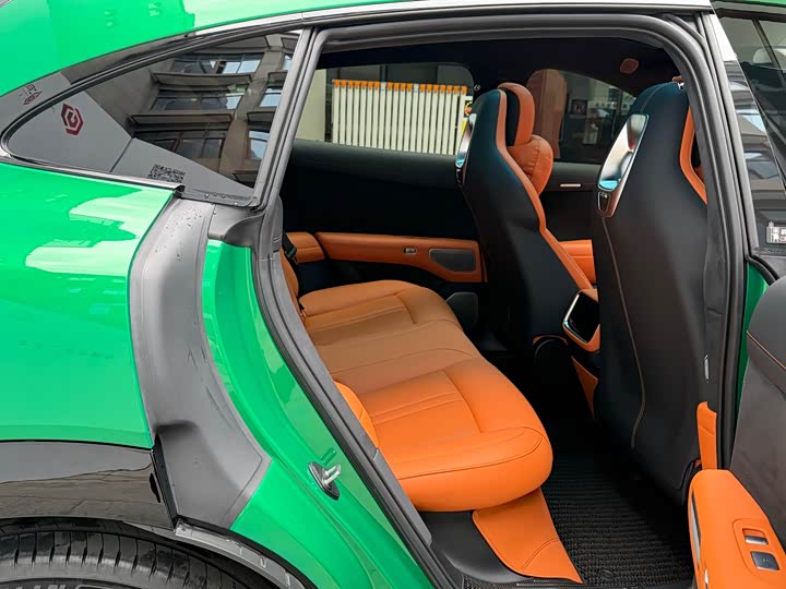 Photo 9 - Xiaomi YU7