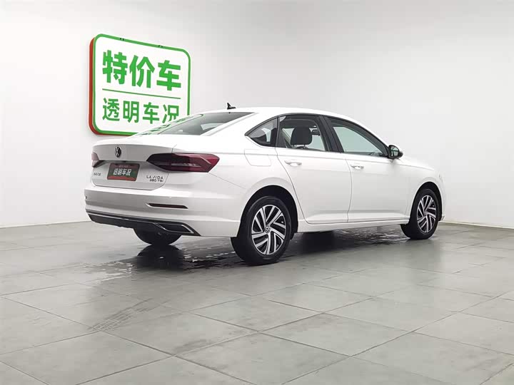 Photo 2 - Volkswagen Lavida