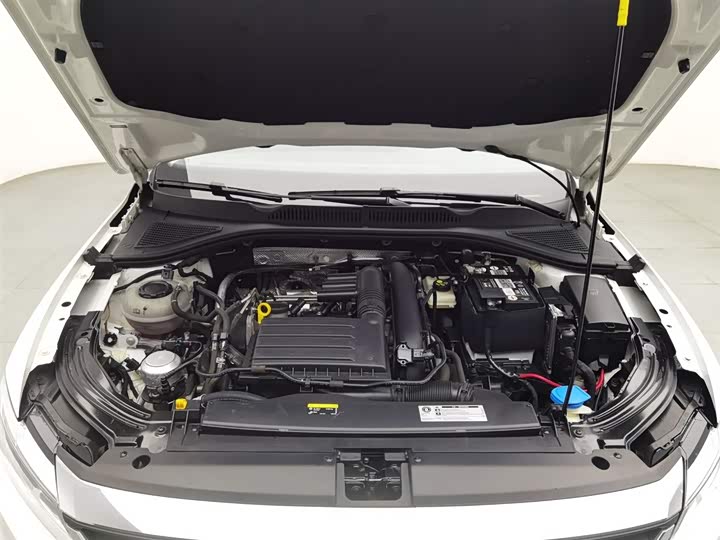 Photo 6 - Volkswagen Lavida