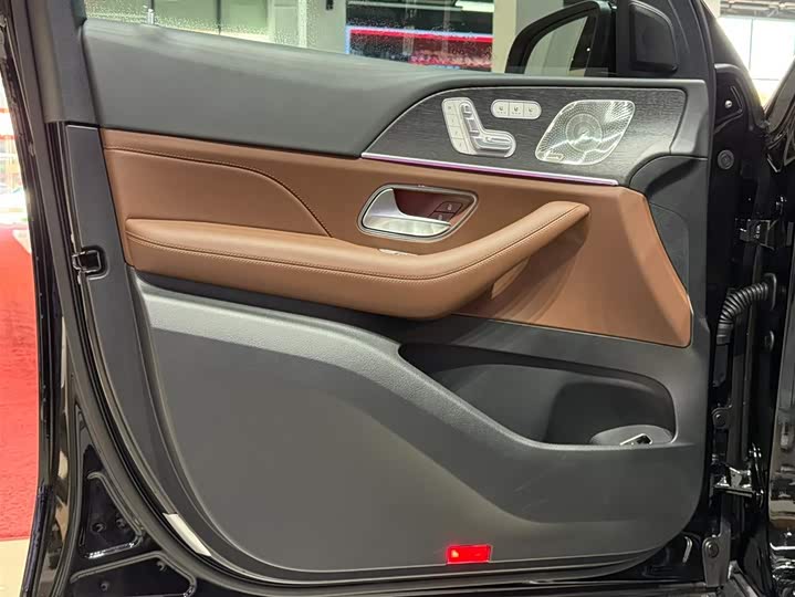 Фото 9 - Mercedes-Benz GLE-Class