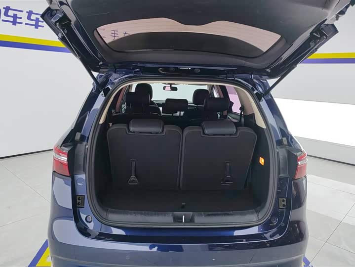 Фото 4 - BYD Song Max