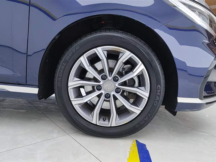 Фото 6 - BYD Song Max