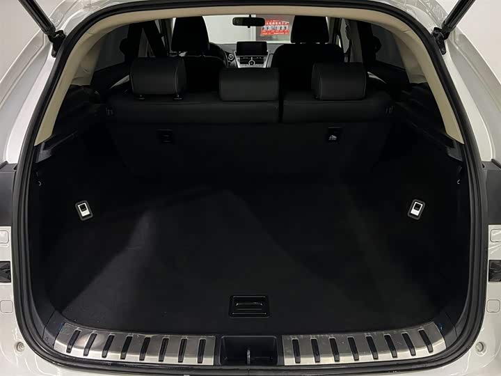 Фото 7 - Lexus NX