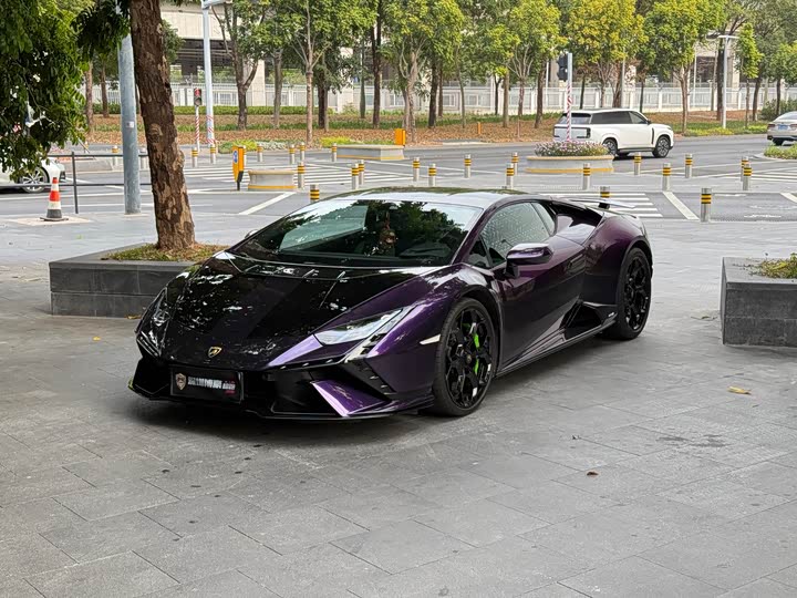 Фото 1 - Lamborghini Huracán