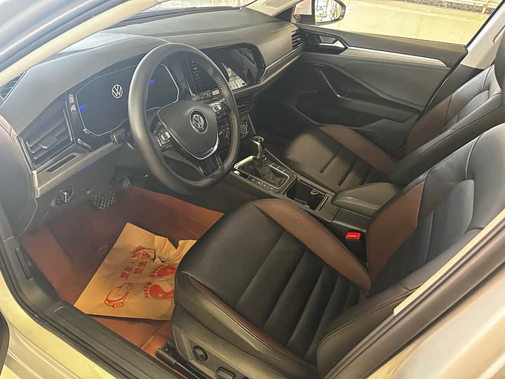 Фото 7 - Volkswagen Sagitar L