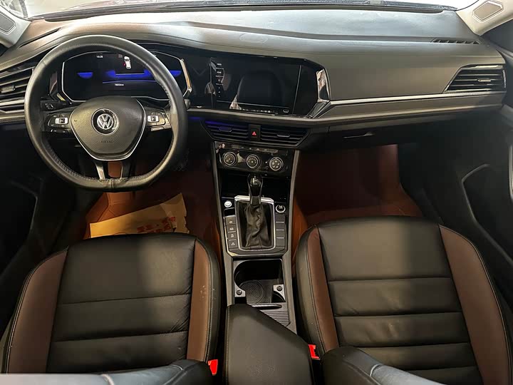 Фото 8 - Volkswagen Sagitar L