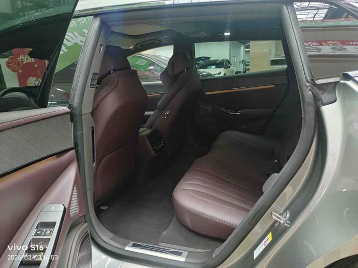 Фото 9 - Denza Z9GT