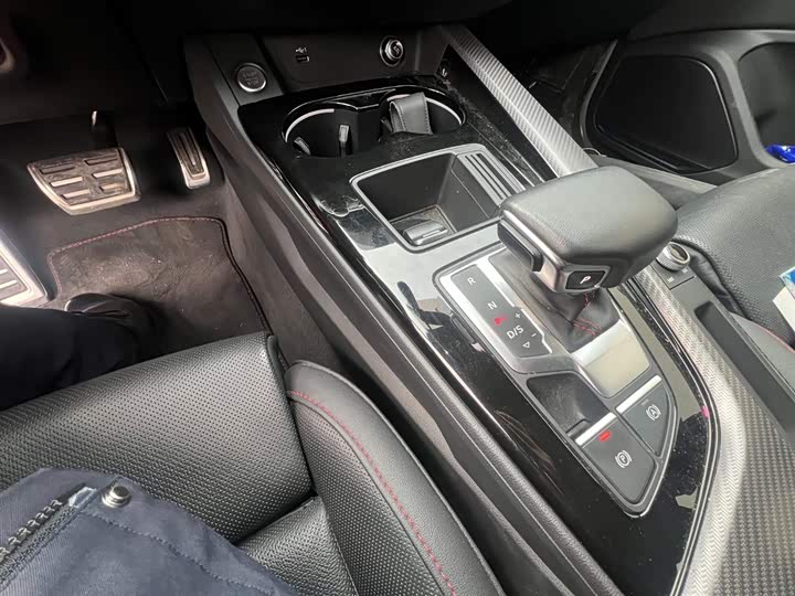 Zdjęcie 7 - Audi A4L