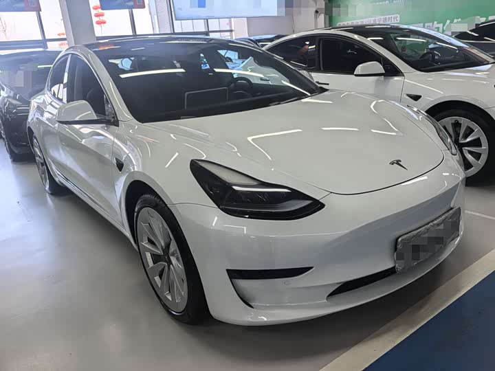Photo 3 - Tesla Model 3