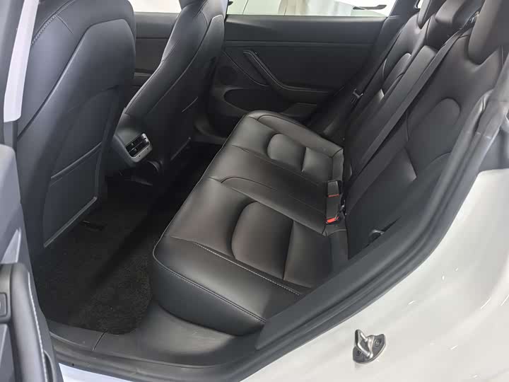 Photo 6 - Tesla Model 3