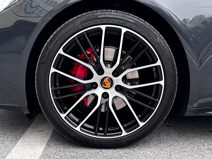 Фото 8 - Porsche Panamera