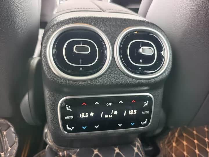 Фото 3 - Mercedes-Benz GLC-Class