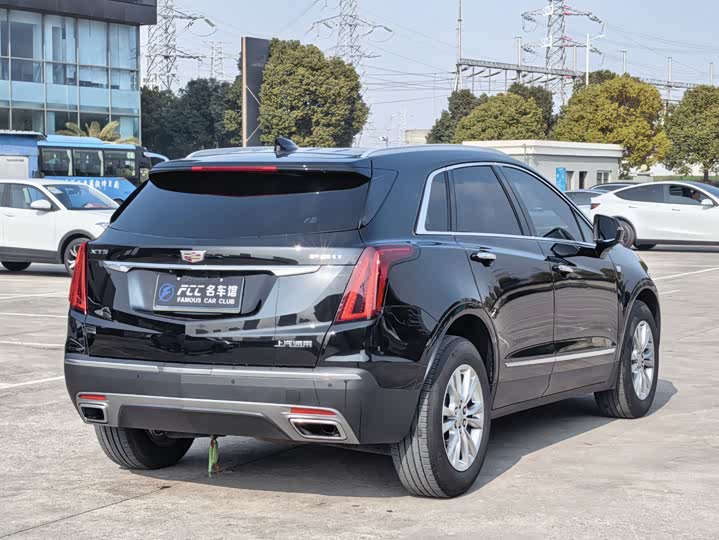Фото 3 - Cadillac XT5